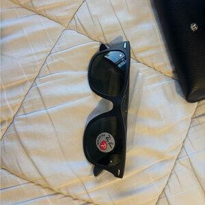 Ray-Ban Classic Black Polarized Sunglasses